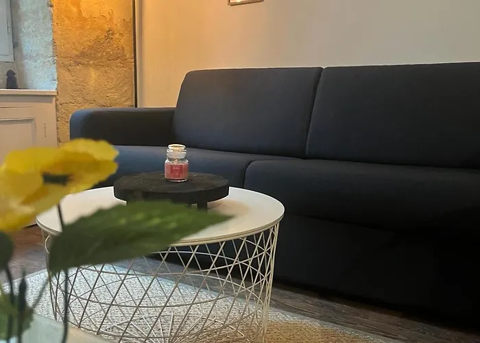 Bel Avec Mezzanine En Plein Centre De