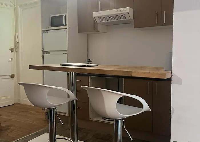 Bel Avec Mezzanine En Plein Centre De Bordeaux